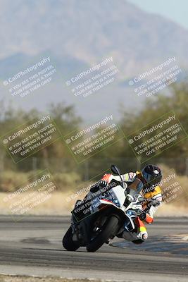 media/Oct-25-2025-Race Pace (Sat) [[47cce5476f]]/Non Verified (1st 20 Minutes of Every Hour)/4-Turn 2 (1112am)/